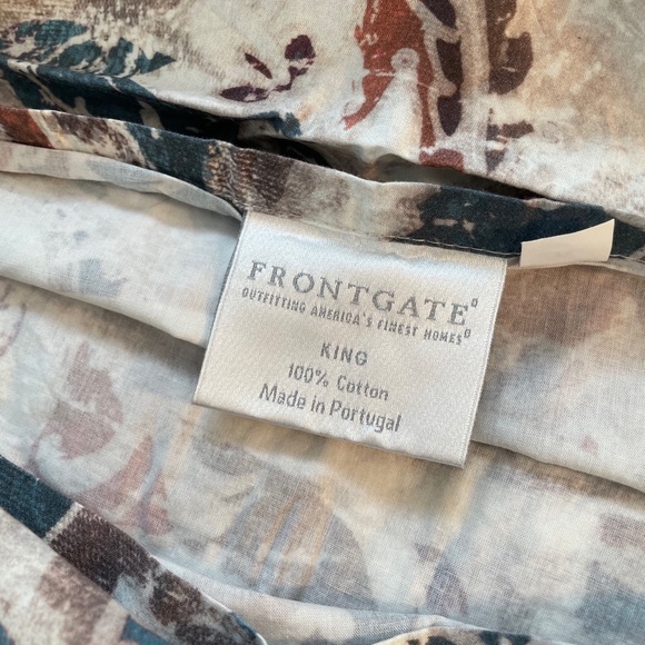 Beautiful FRONTGATE Queen Duvet Set- Portugal - Picture 5 of 7